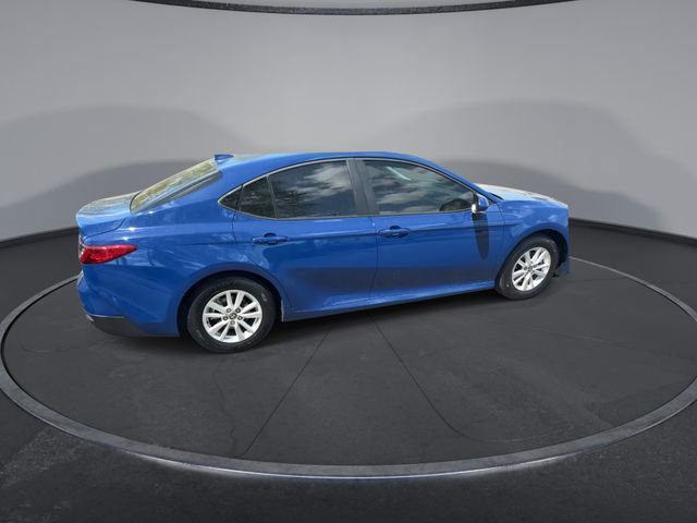 Used 2025 Toyota Camry LE image 16