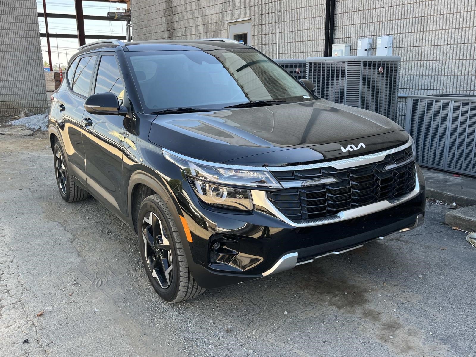 Used 2025 Kia Seltos S FWD image 1