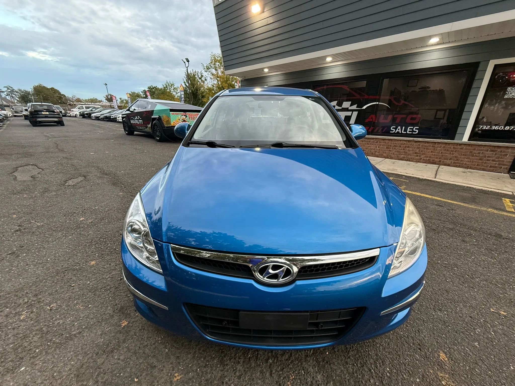 Used 2010 Hyundai Elantra GLS image 2