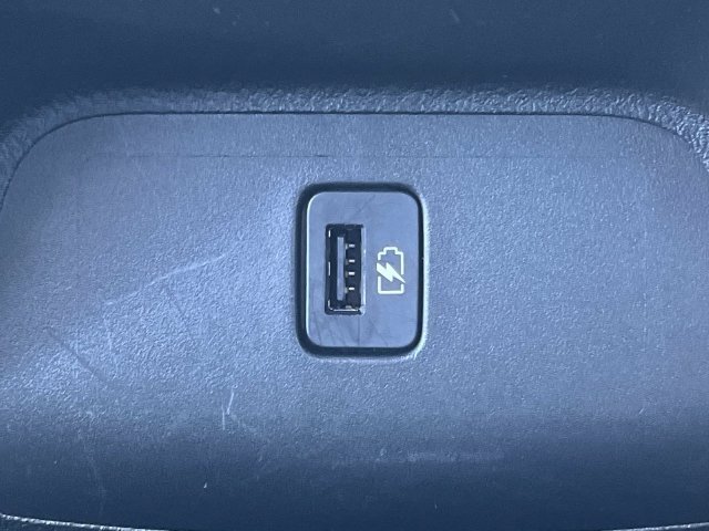 Used 2021 Nissan Sentra SR FWD image 16