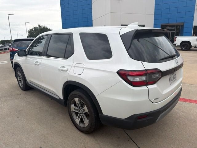 Certified 2024 Honda Pilot EX-L image 3