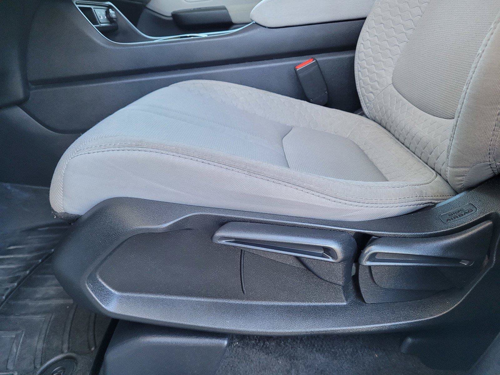 Used 2023 Honda Pilot LX image 22