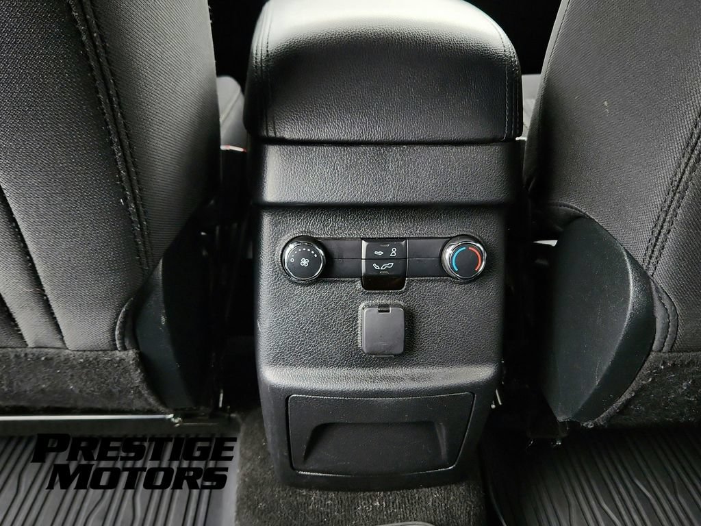 Used 2018 Ford Explorer XLT w/ Equipment Group 201A AWD/4WD image 21