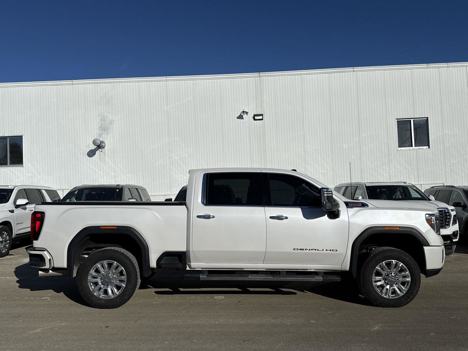 Used 2022 GMC Sierra 2500 Denali w/ Denali Ultimate Package image 8