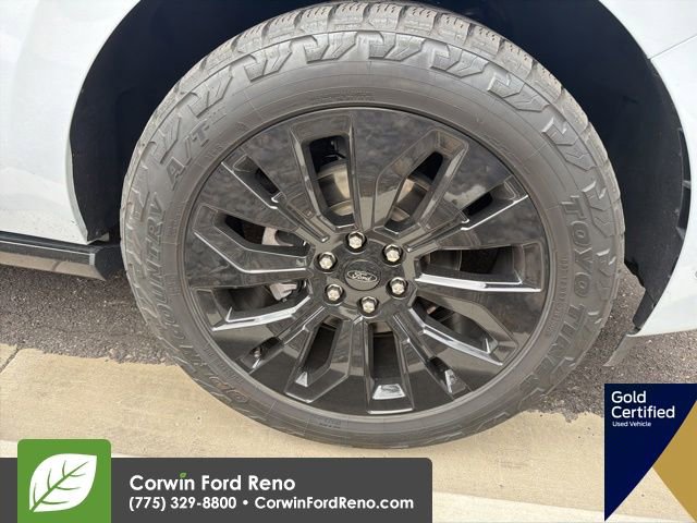 Used 2025 Ford Expedition Max Platinum w/ Stealth Appearance Package AWD/4WD image 4