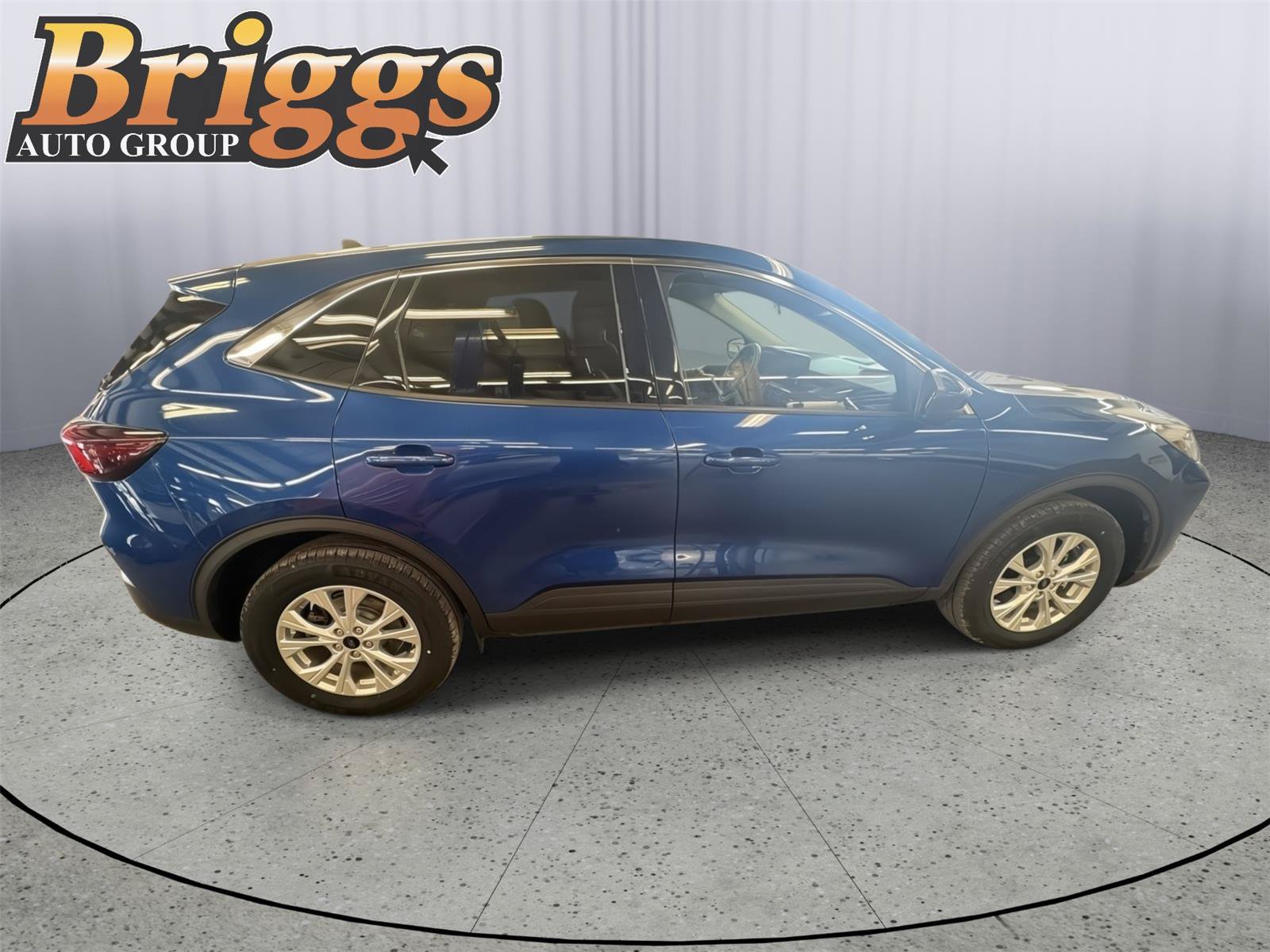 Used 2023 Ford Escape Active w/ Tech Pack #2 AWD/4WD image 6