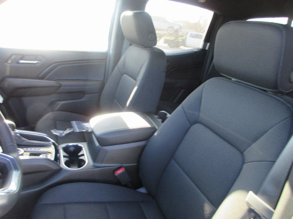 New 2026 GMC Canyon Elevation w/ Convenience Package image 14