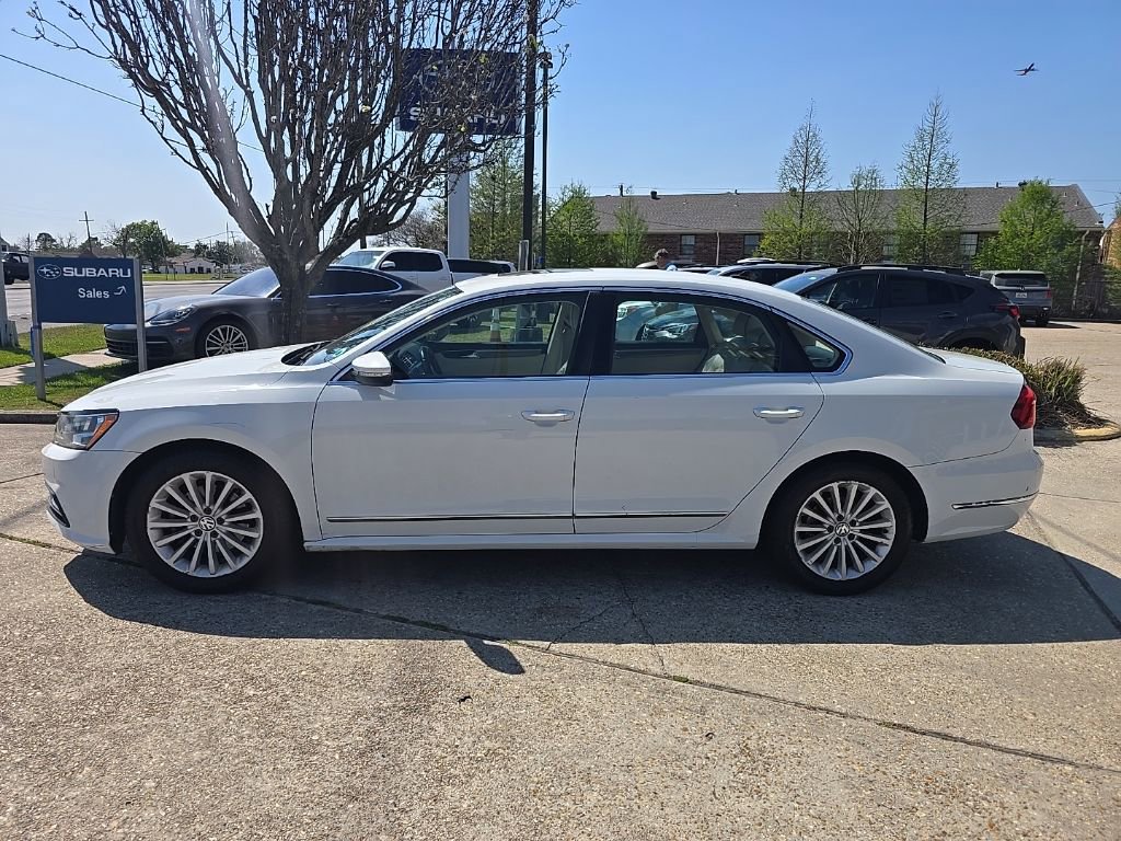 Used 2017 Volkswagen Passat 1.8T SE image 9