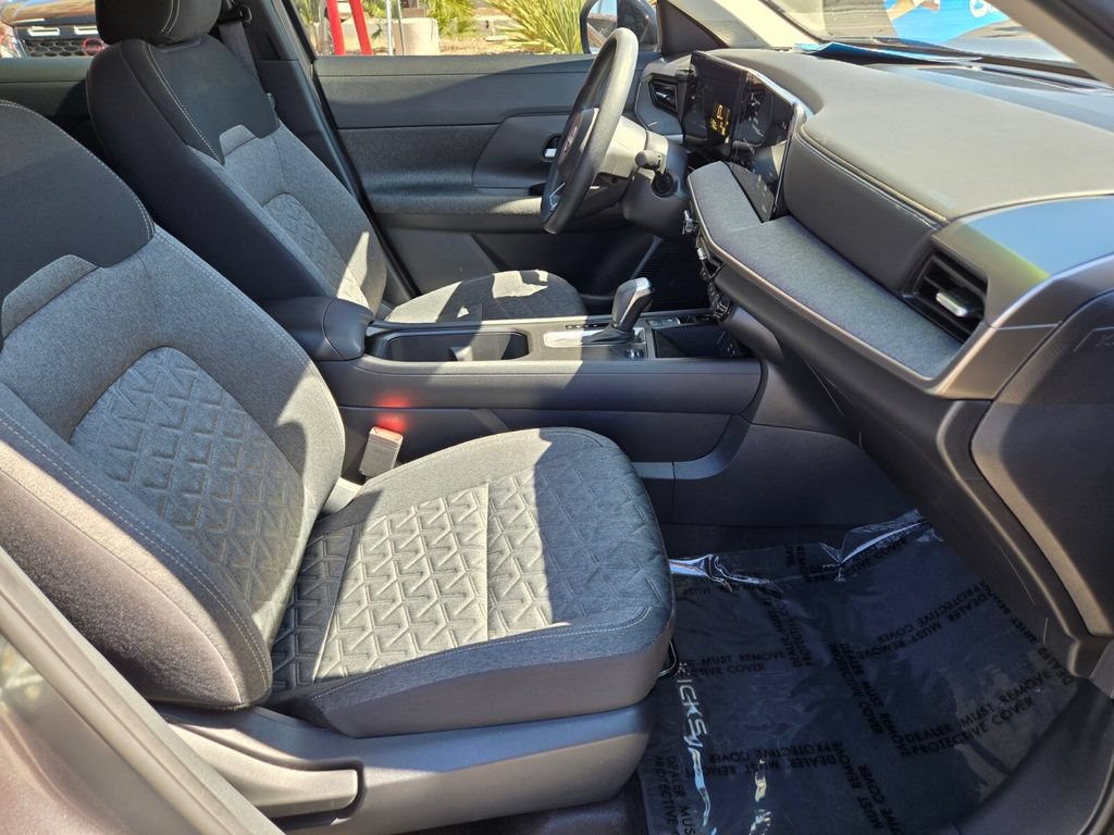 Certified 2026 Nissan Kicks SV w/ Cold Weather Package FWD image 18