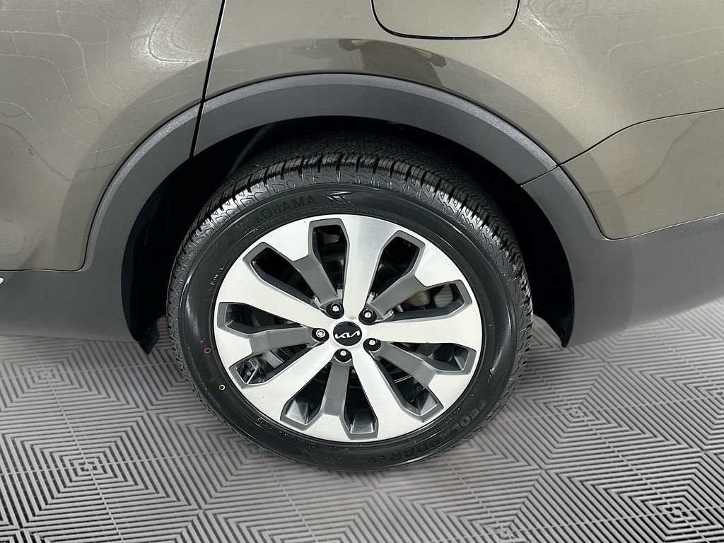 Used 2022 Kia Telluride S AWD/4WD image 28