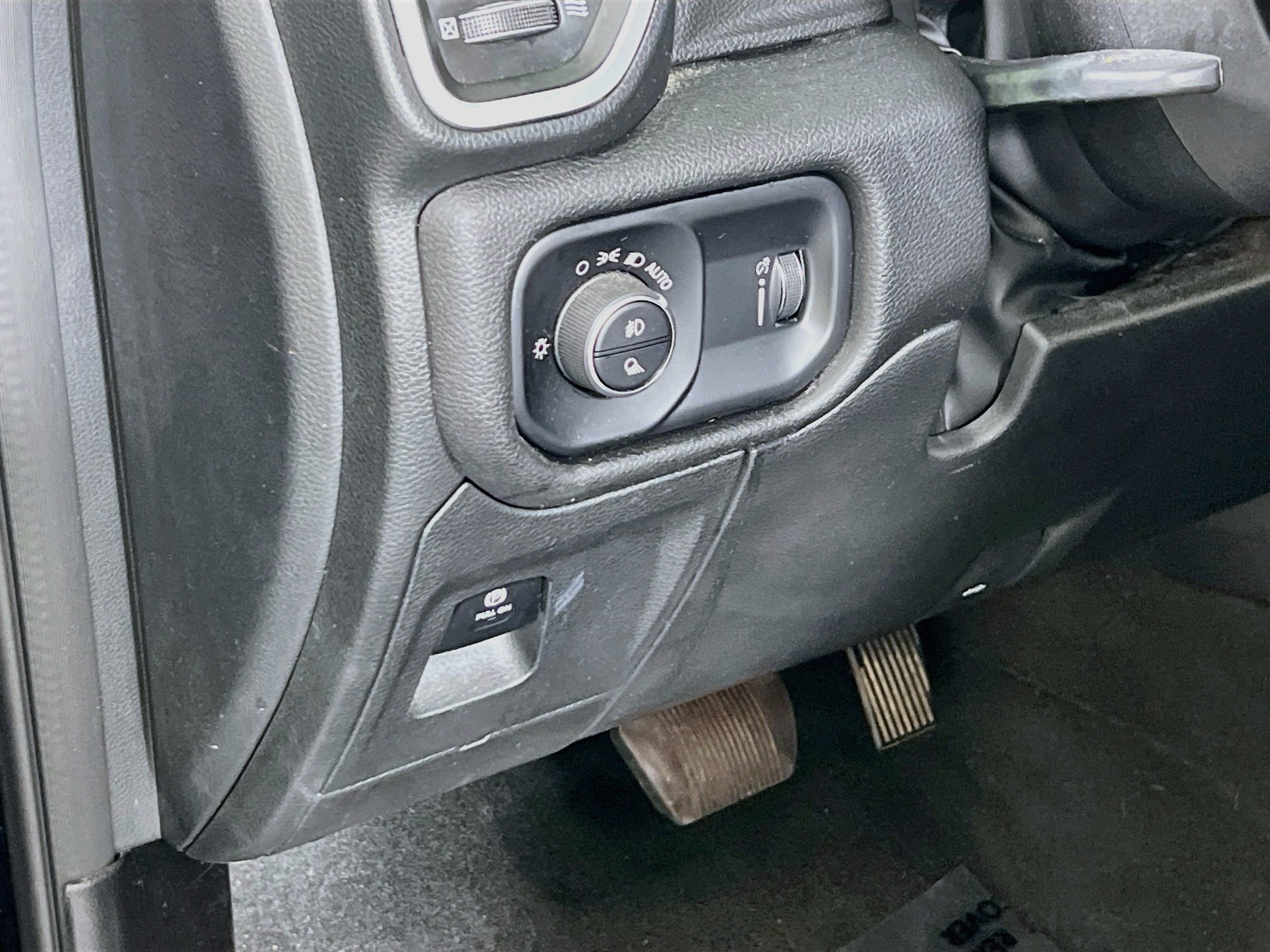 Used 2023 RAM 1500 Big Horn AWD/4WD image 10