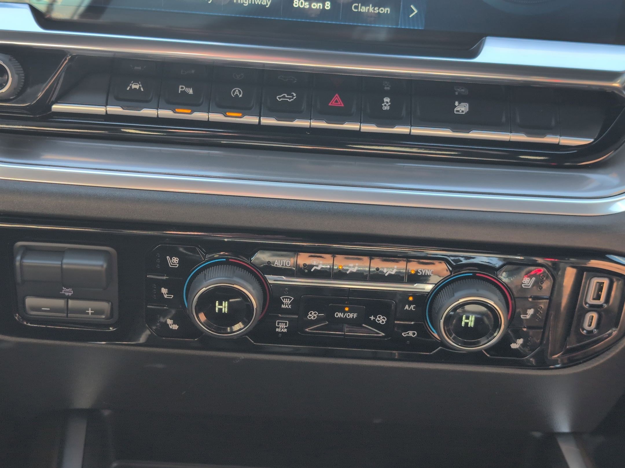 Certified 2025 Chevrolet Silverado 1500 High Country w/ High Country Premium Package image 23