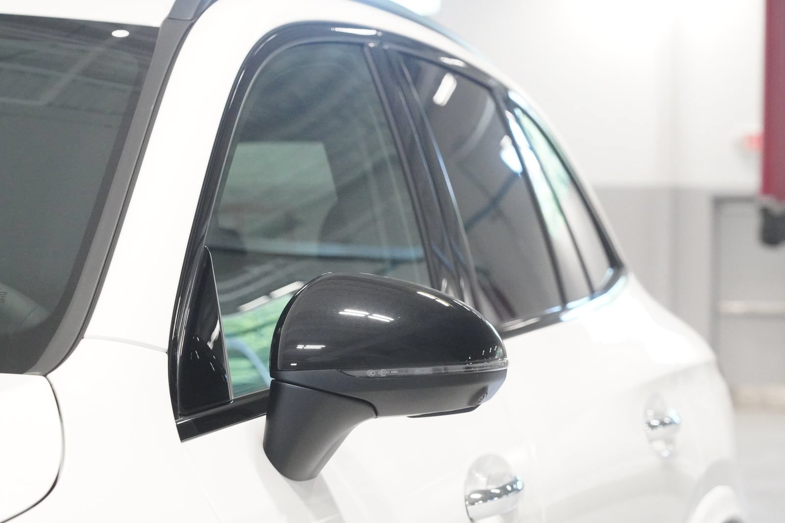 New 2026 Mercedes-Benz GLC 300 4MATIC image 9
