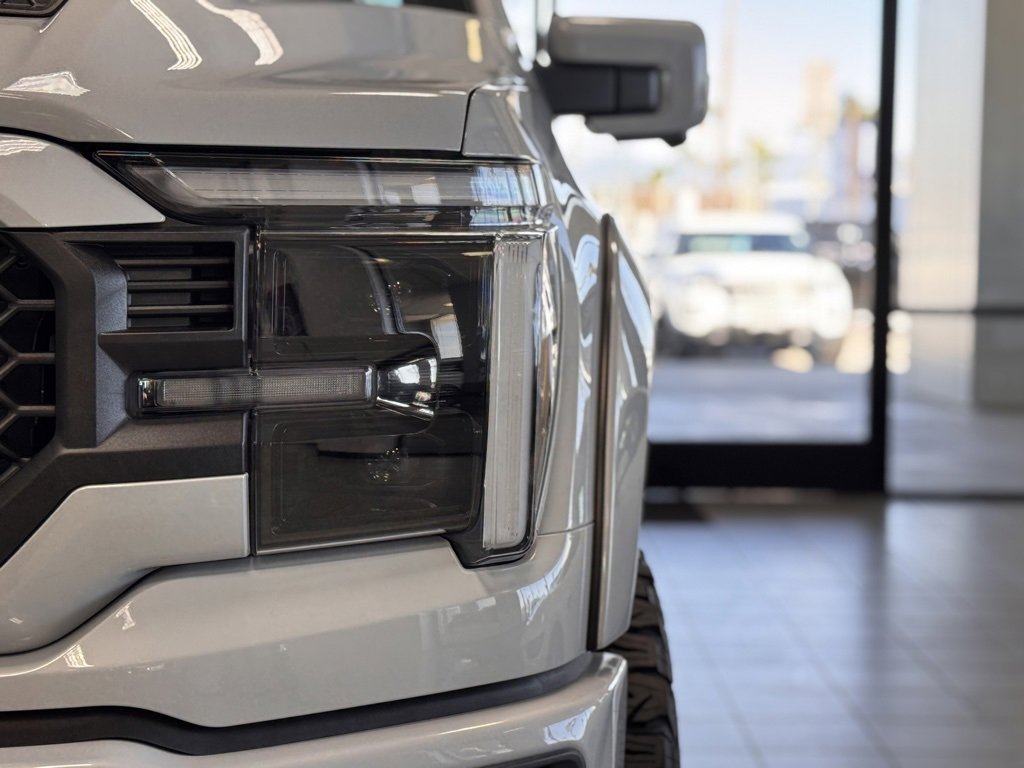 New 2025 Ford F150 Lariat w/ Equipment Group 502A High image 8