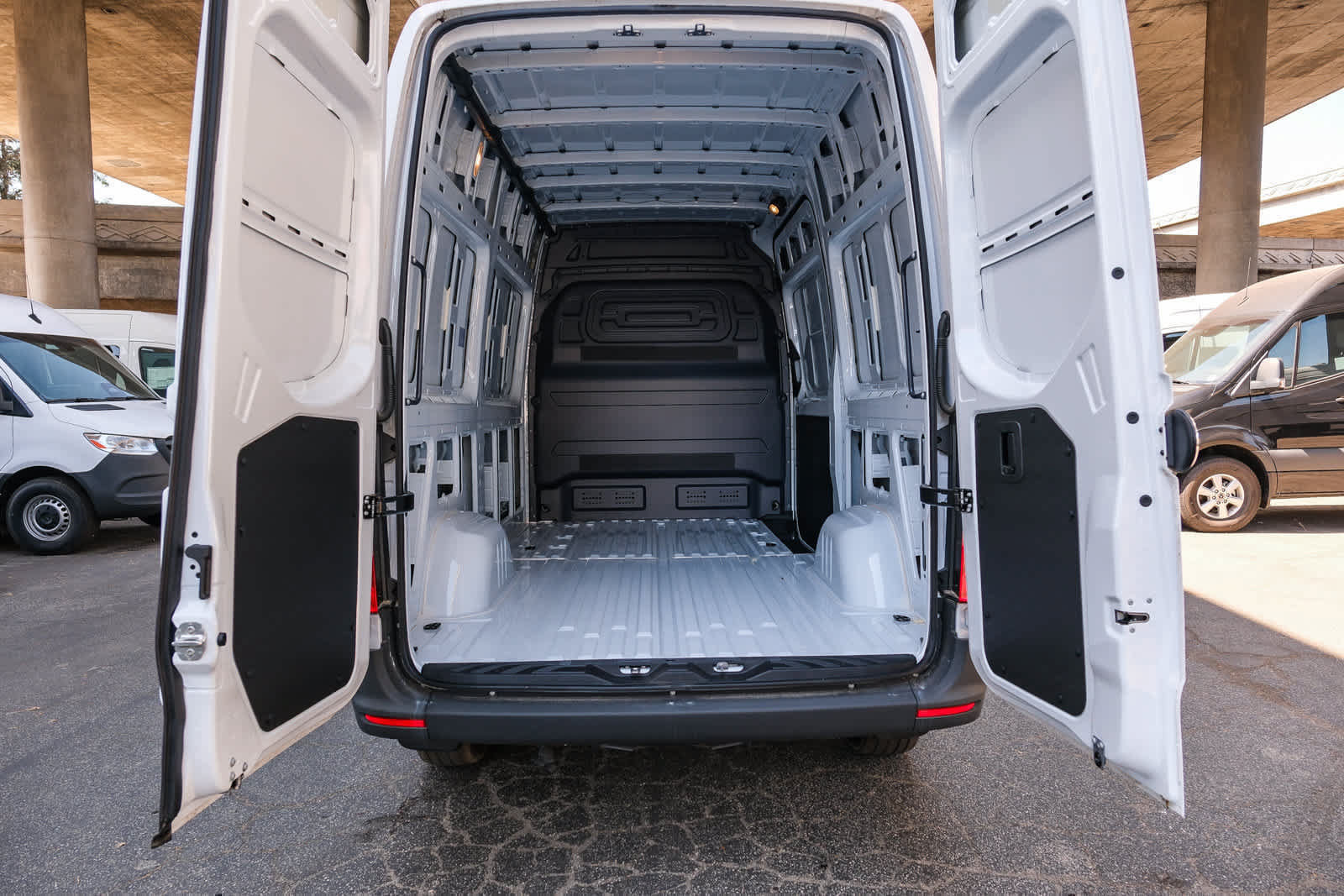 New 2025 Mercedes-Benz Sprinter 2500 image 29
