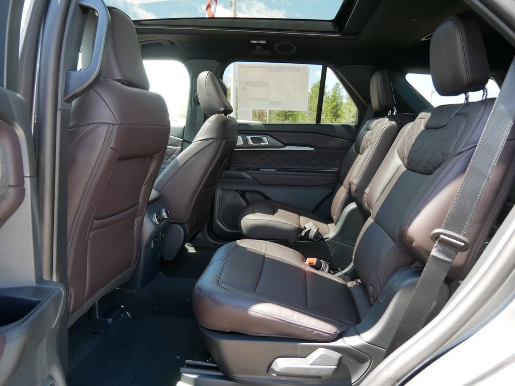 New 2026 Ford Explorer Platinum AWD/4WD image 11