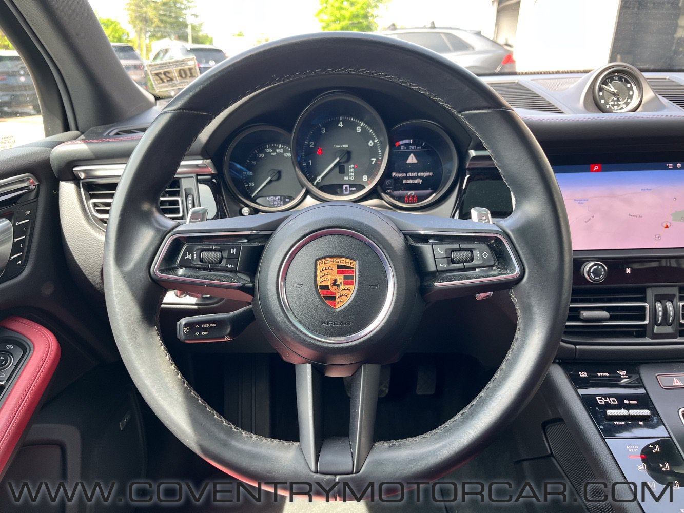 Used 2022 Porsche Macan AWD/4WD image 25