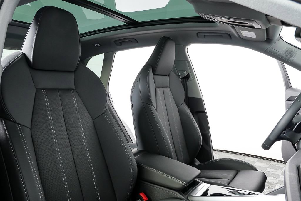 Used 2025 Audi Q5 Premium Plus image 23