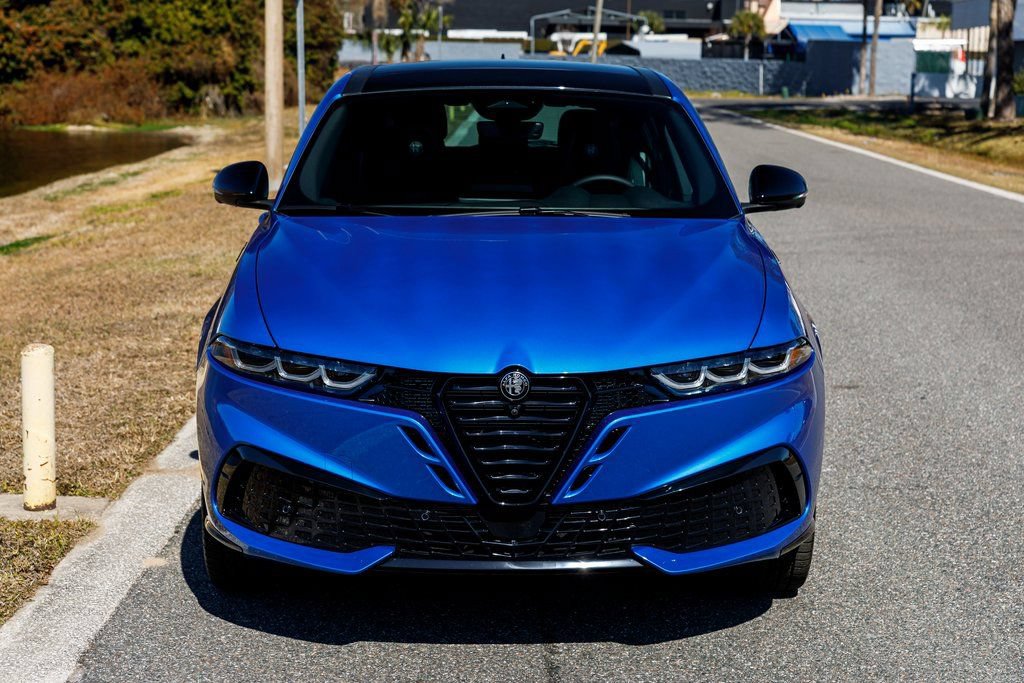 New 2026 Alfa Romeo Tonale w/ Active Assist Package AWD/4WD image 8
