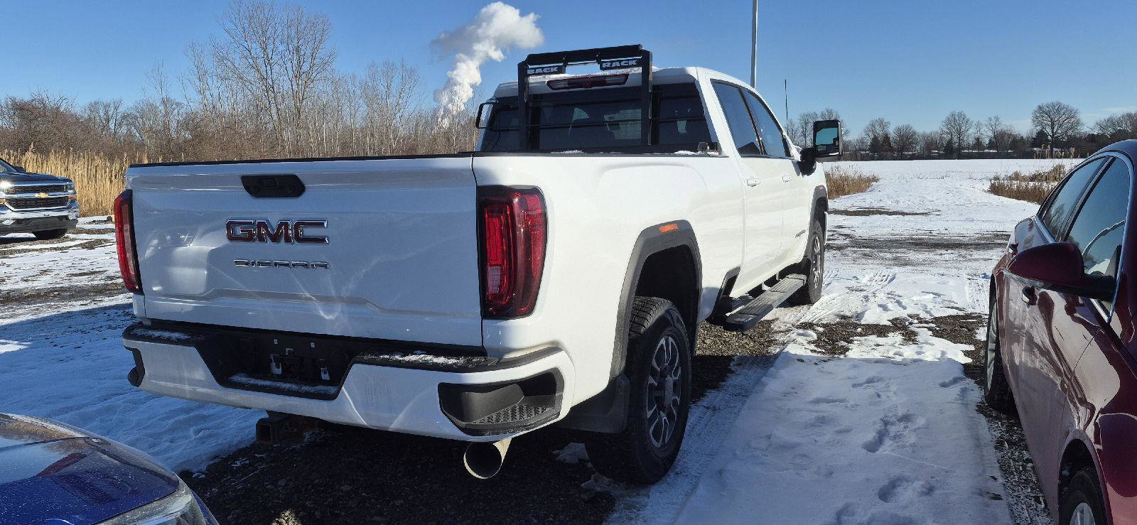 Used 2023 GMC Sierra 2500 AT4 w/ Gooseneck/5TH Wheel Package image 3