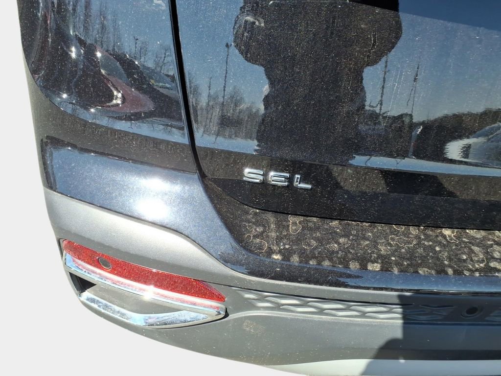 Used 2022 Volkswagen Taos SEL w/ Panoramic Sunroof Package image 27