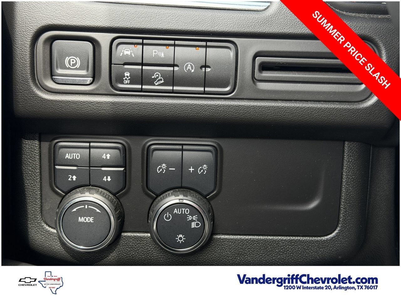 Certified 2024 Chevrolet Tahoe Premier AWD/4WD image 19
