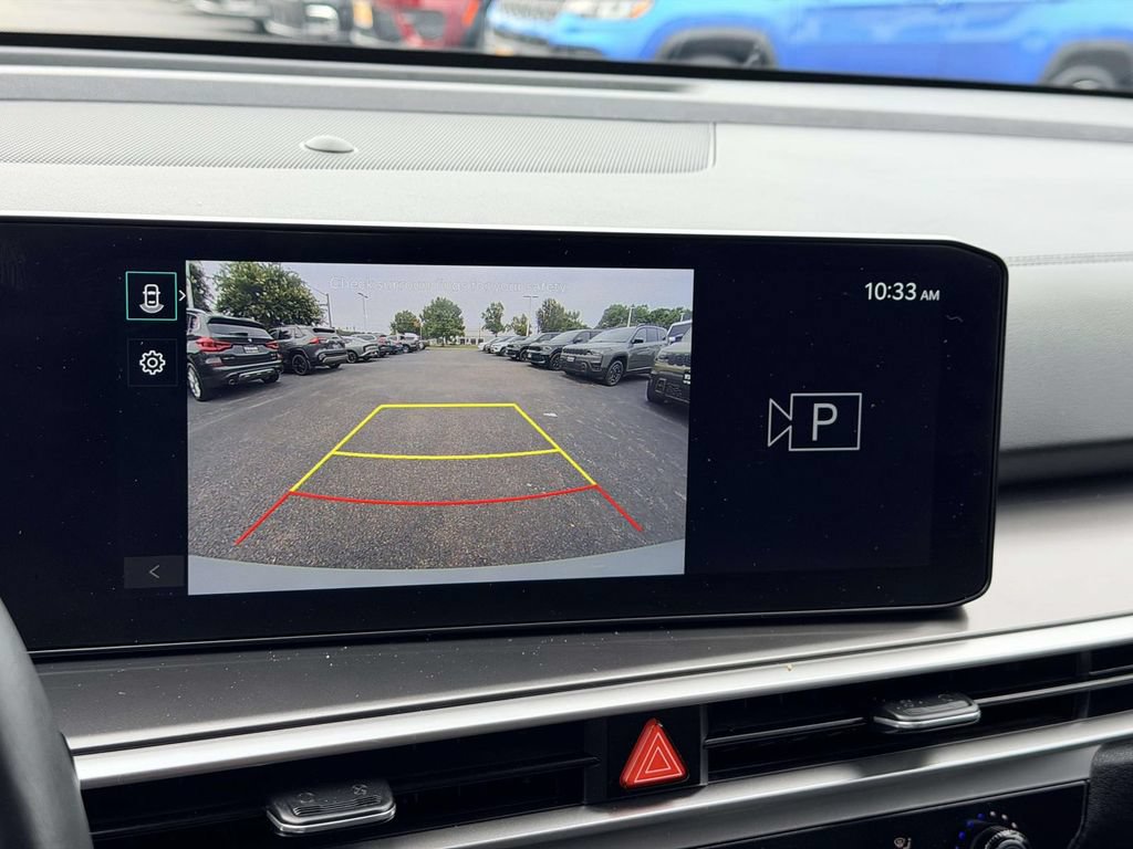 Used 2026 Kia Sorento LX FWD image 18
