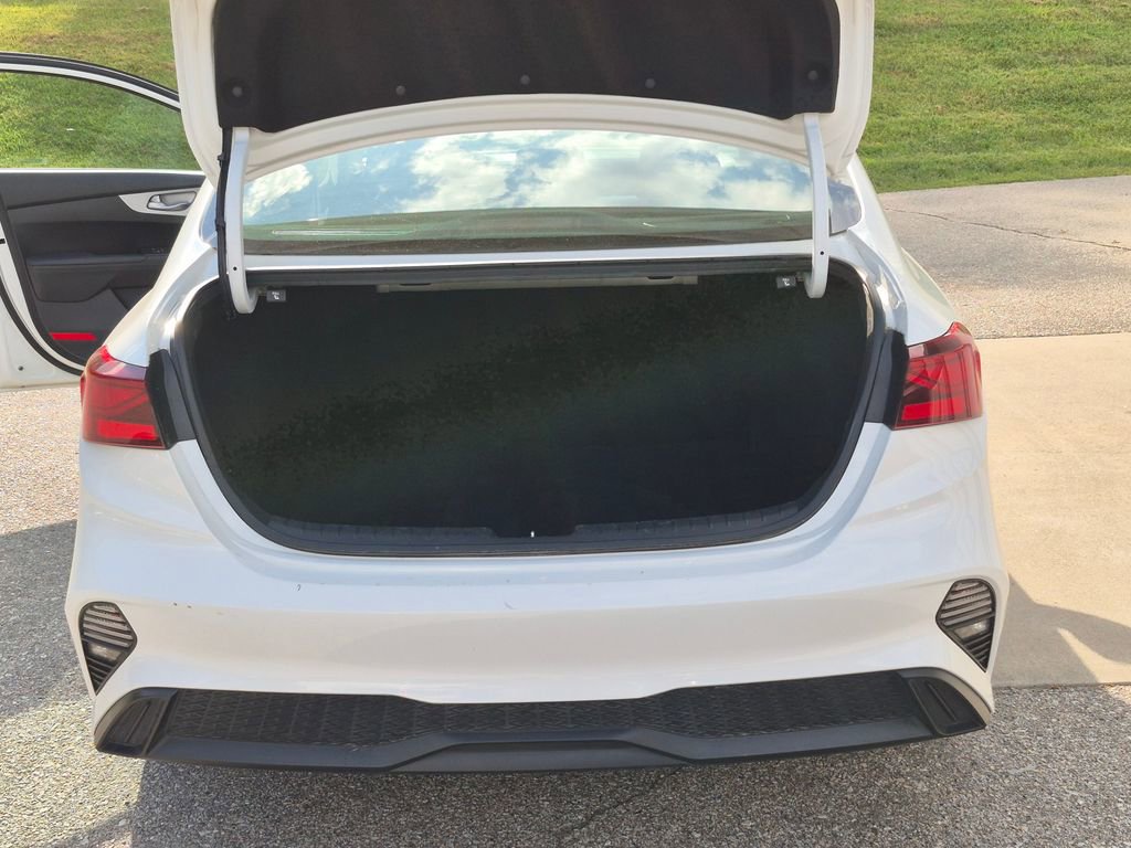 Used 2024 Kia Forte LXS image 18