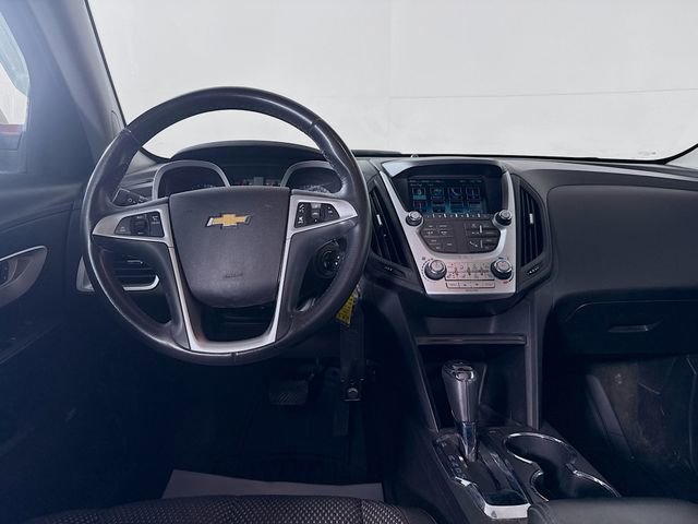 Used 2017 Chevrolet Equinox LT image 25
