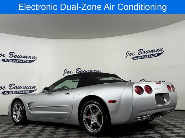Used 2002 Chevrolet Corvette Convertible w/ Preferred Equipment Group2 RWD image 9