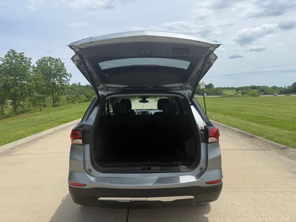 Used 2023 Chevrolet Equinox LT FWD image 5