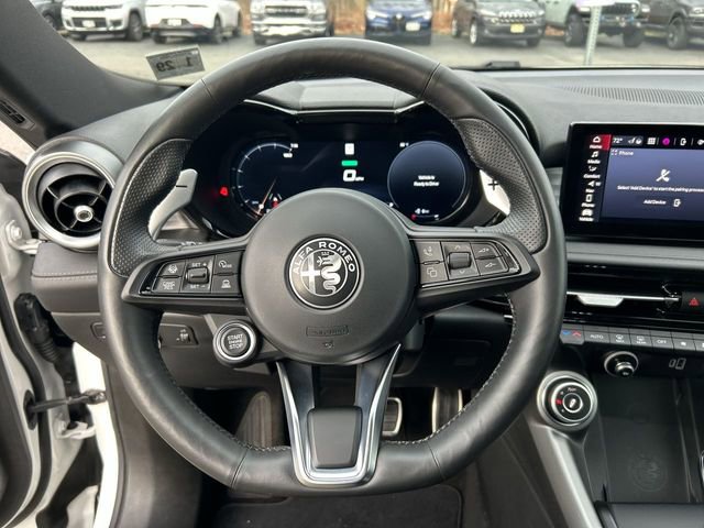 Used 2024 Alfa Romeo Tonale Veloce image 18