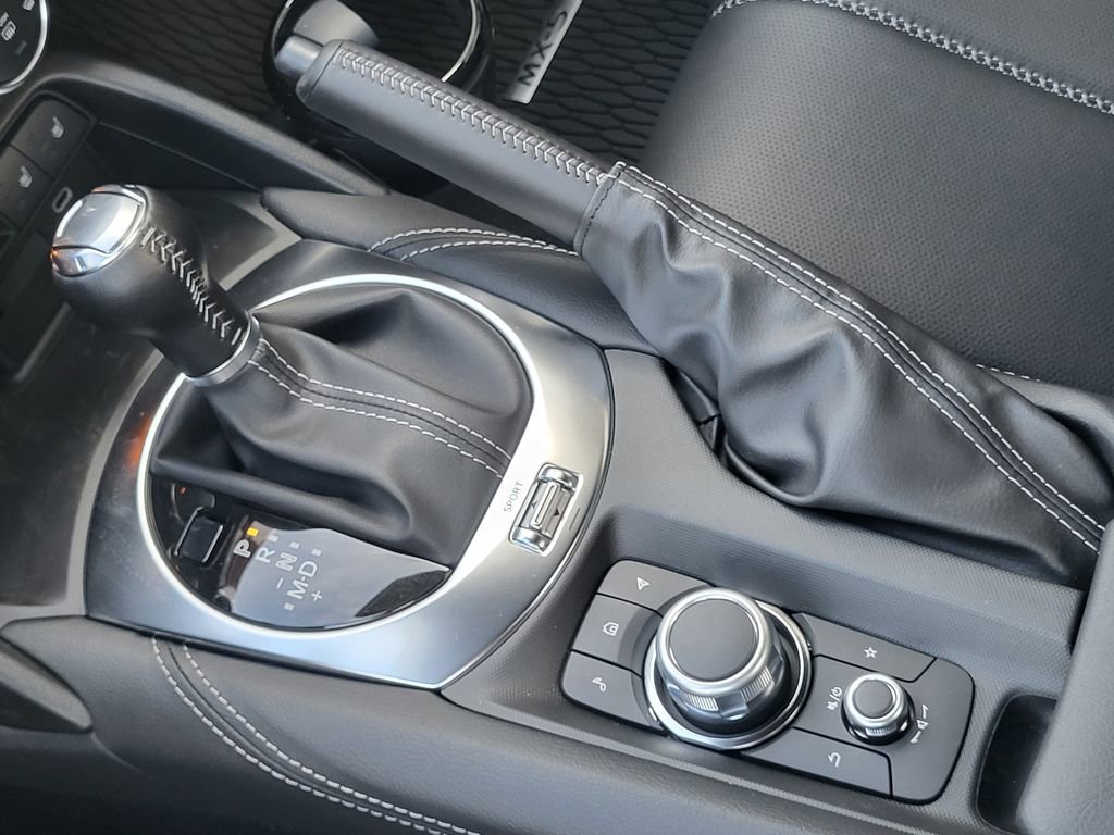 New 2025 MAZDA MX-5 Miata Grand Touring w/ Weather Package image 15