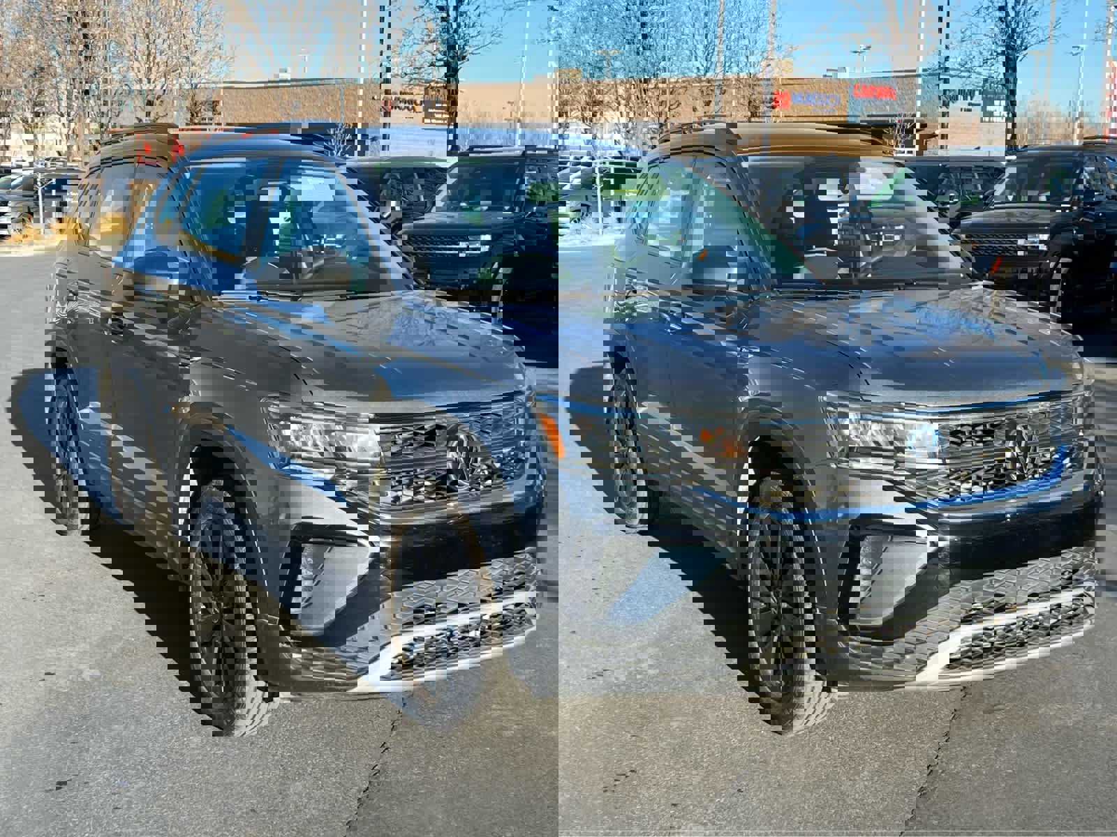 Used 2022 Volkswagen Taos S image 4