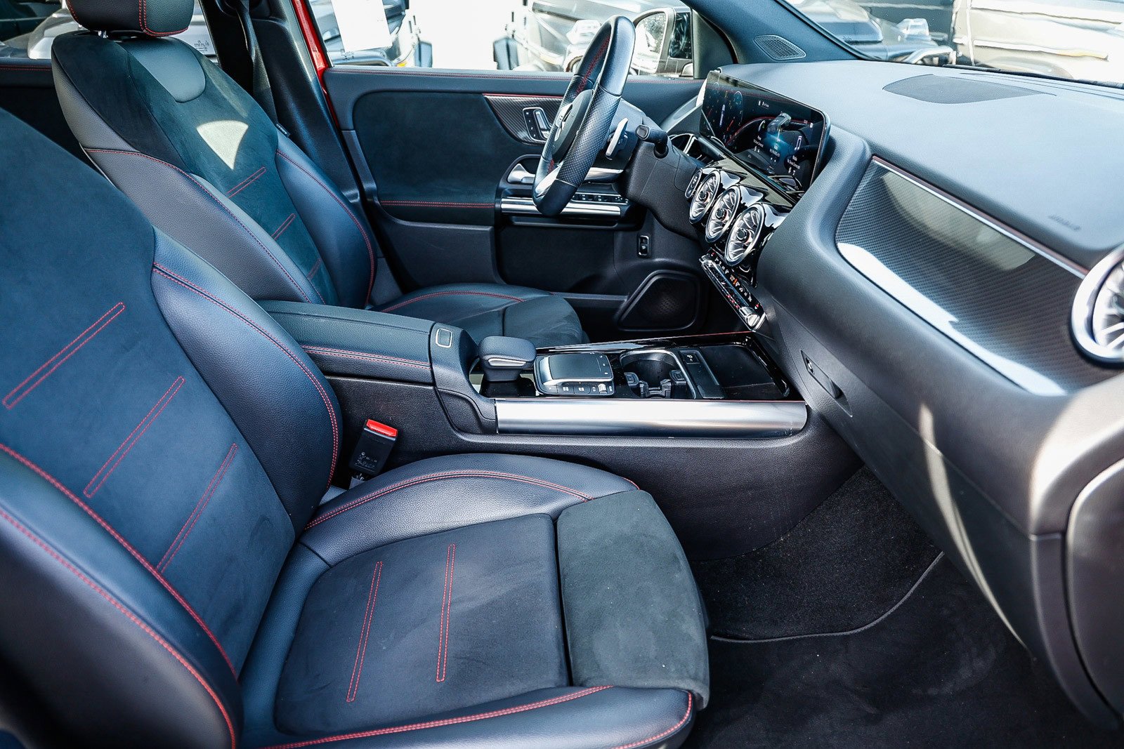 Certified 2022 Mercedes-Benz GLA 250 4MATIC image 16