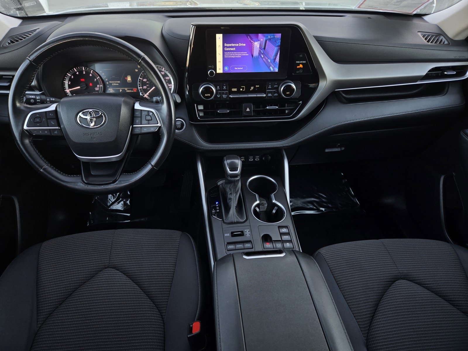 Certified 2024 Toyota Highlander LE image 13