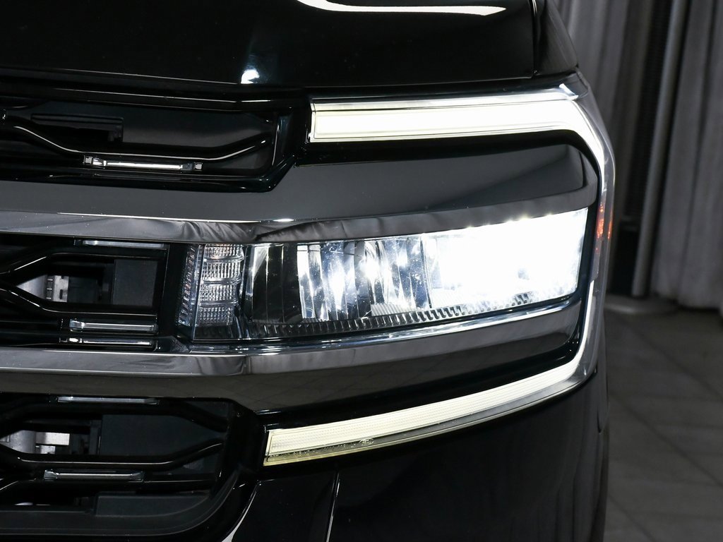 Used 2023 Ford Expedition Limited image 78