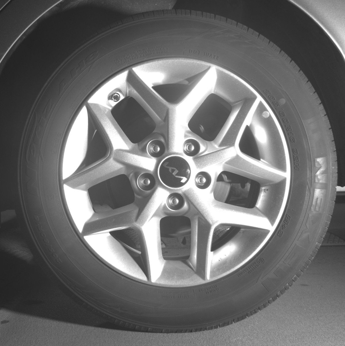 Used 2025 Kia Soul LX w/ LX Technology Package FWD image 14