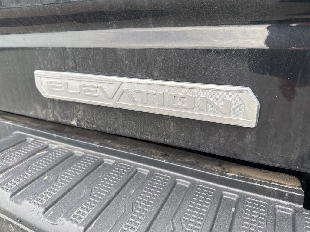 Used 2022 GMC Sierra 1500 Elevation w/ Preferred Package image 9