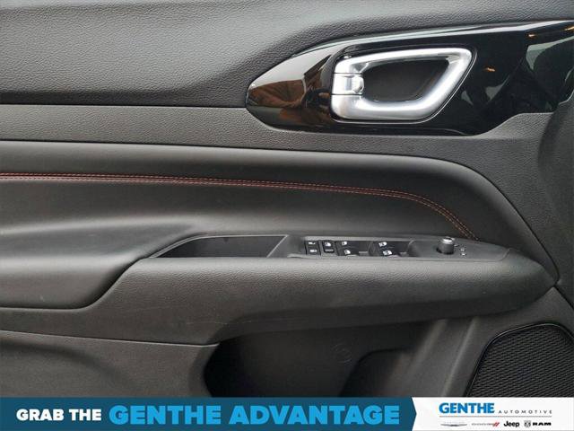 Used 2023 Jeep Compass Trailhawk w/ Trailer Tow Group image 13