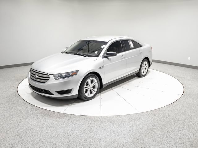 Used 2018 Ford Taurus SE FWD image 33