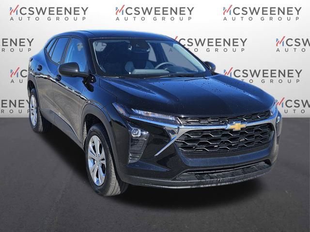 Used 2025 Chevrolet Trax LS image 7