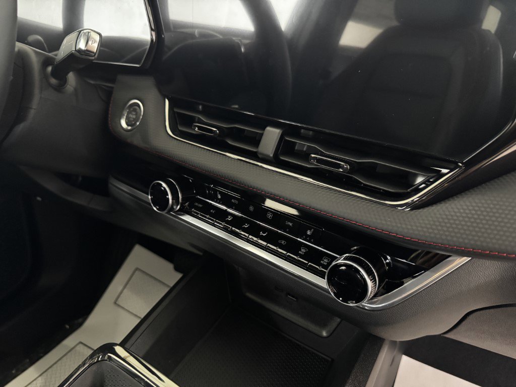 New 2026 Chevrolet Equinox RS w/ Safety and Technology Package image 91