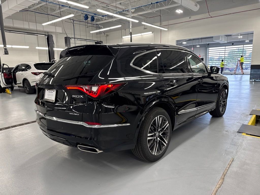 Used 2026 Acura MDX SH-AWD w/ Advance Package image 3