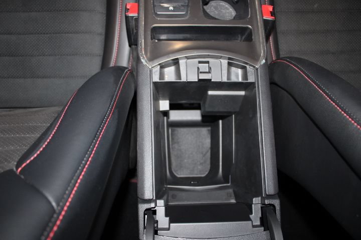 Used 2024 Ford Edge ST-Line AWD/4WD image 33