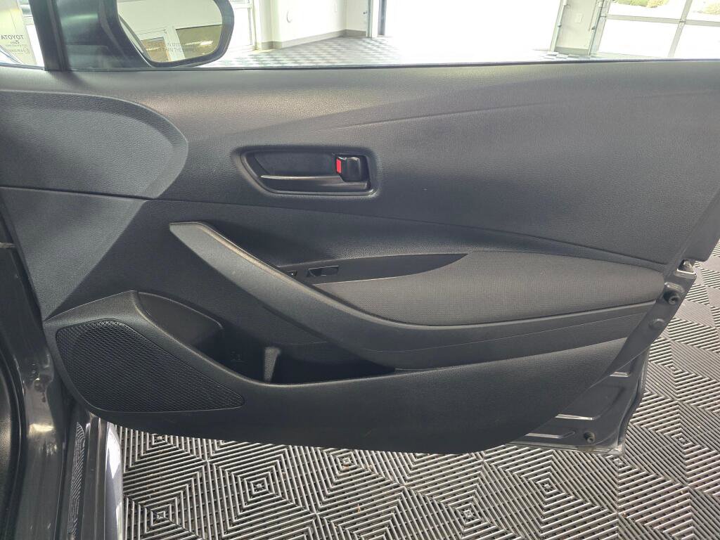 Used 2024 Toyota Corolla LE FWD image 41