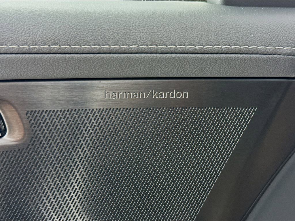 Certified 2026 Volvo XC90 B6 Plus w/ Protection Package Premier image 19