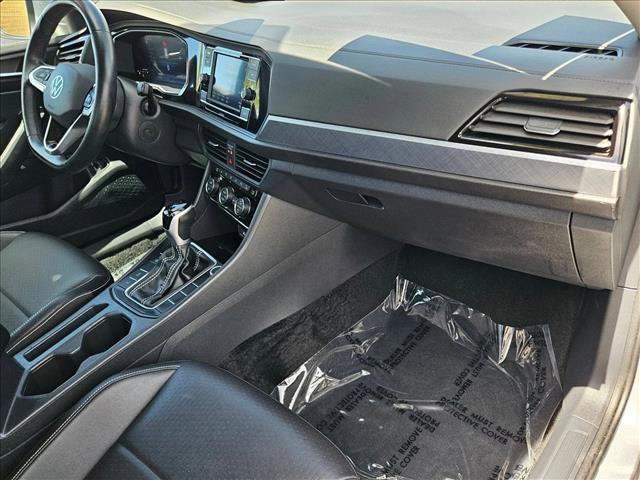Used 2024 Volkswagen Jetta SE FWD image 20