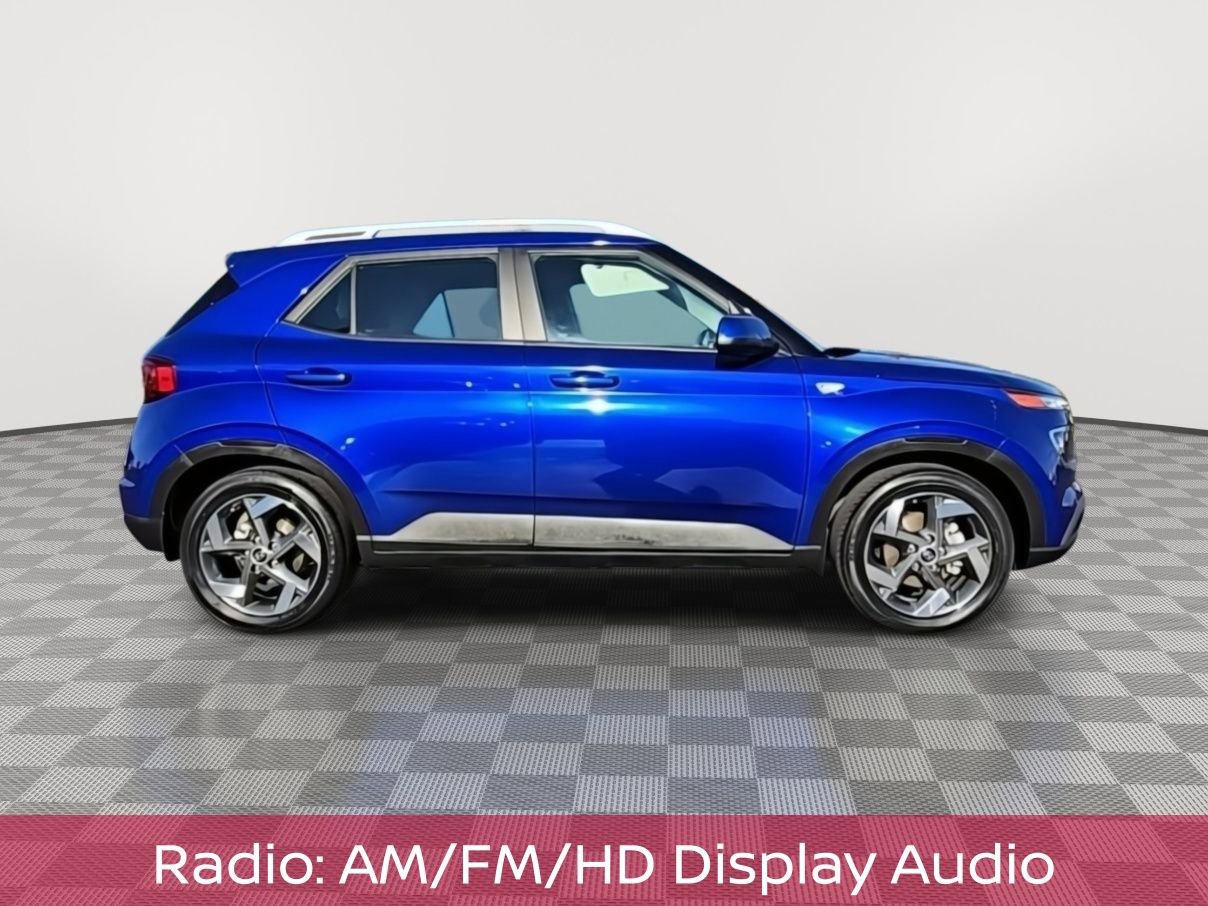 Used 2022 Hyundai Venue SEL image 10