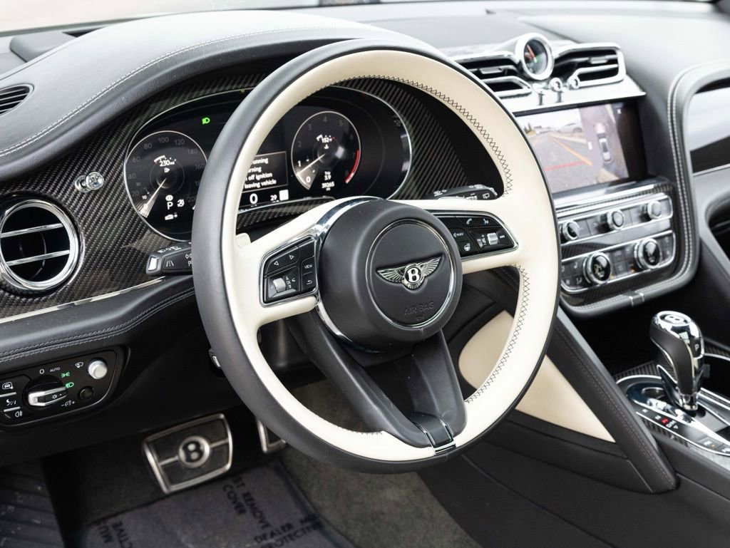 Used 2023 Bentley Bentayga Extended Wheelbase image 27